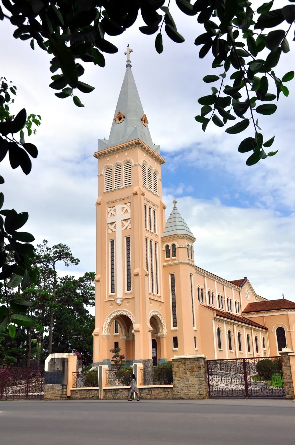 Nhà thờ Con Gà (Nhà thờ Chính tòa Đà Lạt)