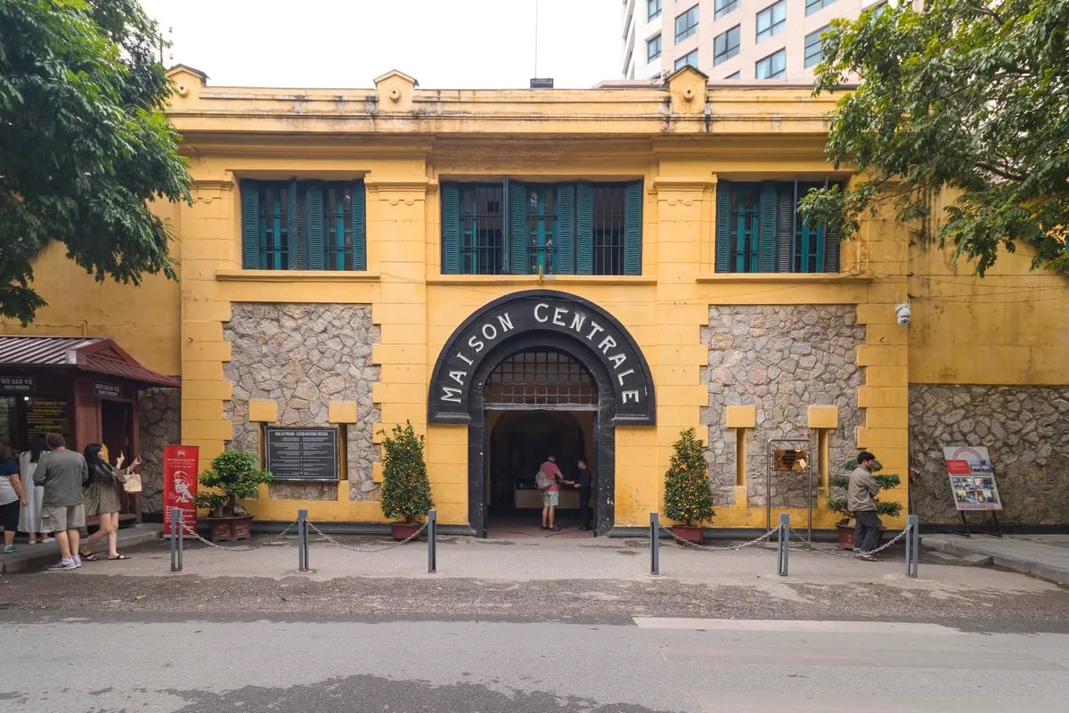 Nhà tù Hỏa Lò