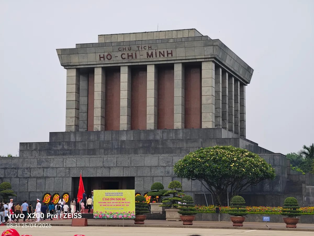 Lăng Chủ tịch Hồ Chí Minh