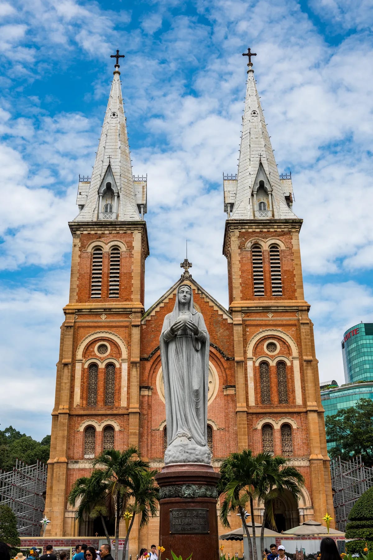 Nhà thờ Đức Bà Sài Gòn