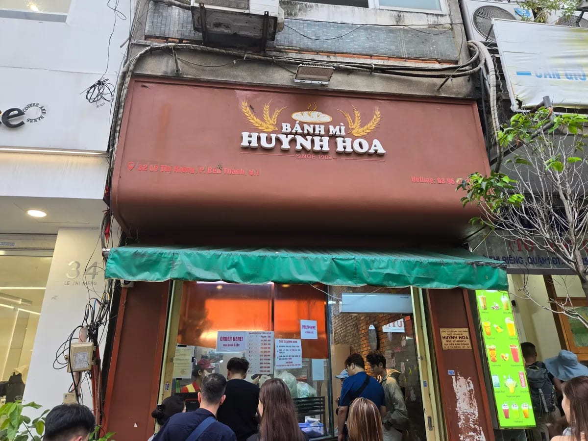 Bánh Mì Huỳnh Hoa