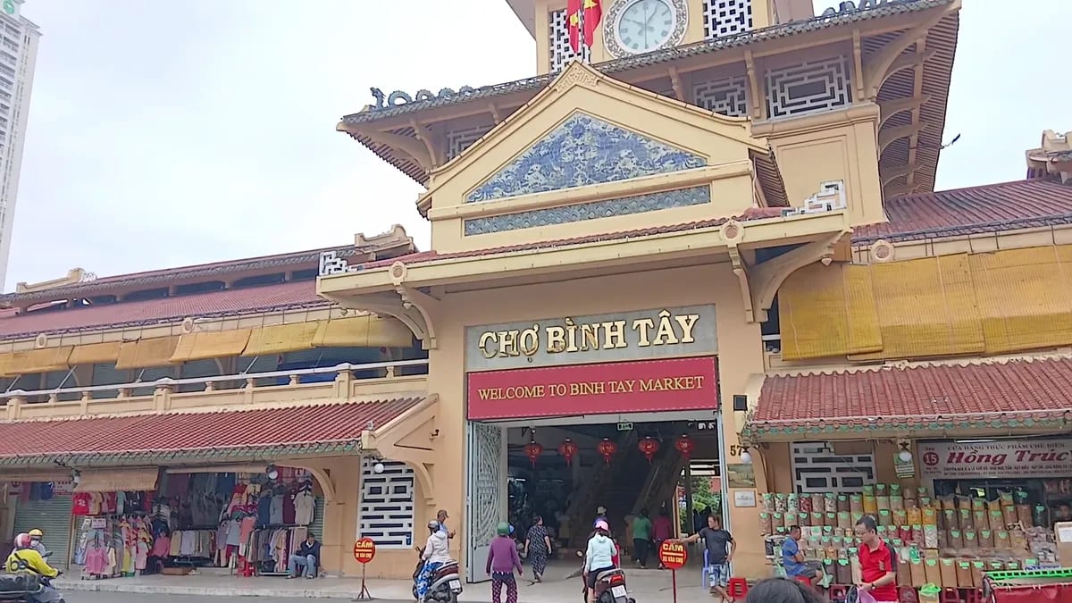 Phố người Hoa Chợ Lớn (Chợ Bình Tây)