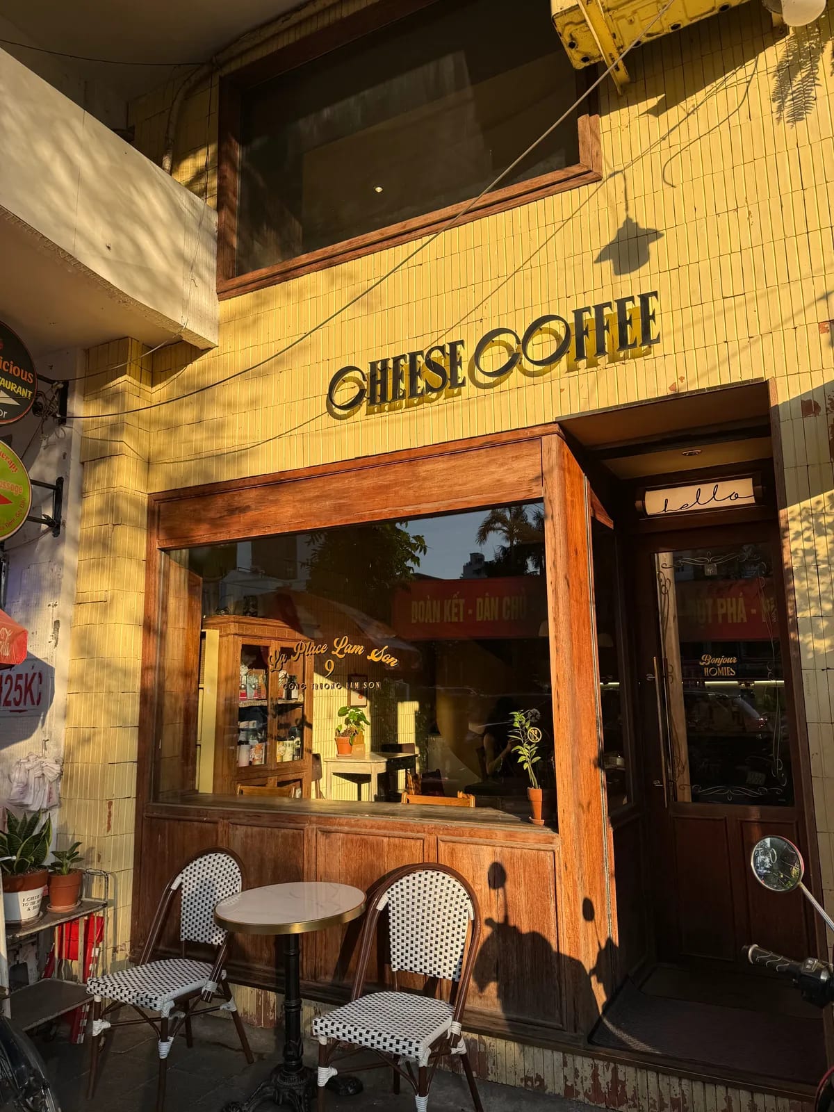 Cheese Coffee - Công Trường Lam Sơn