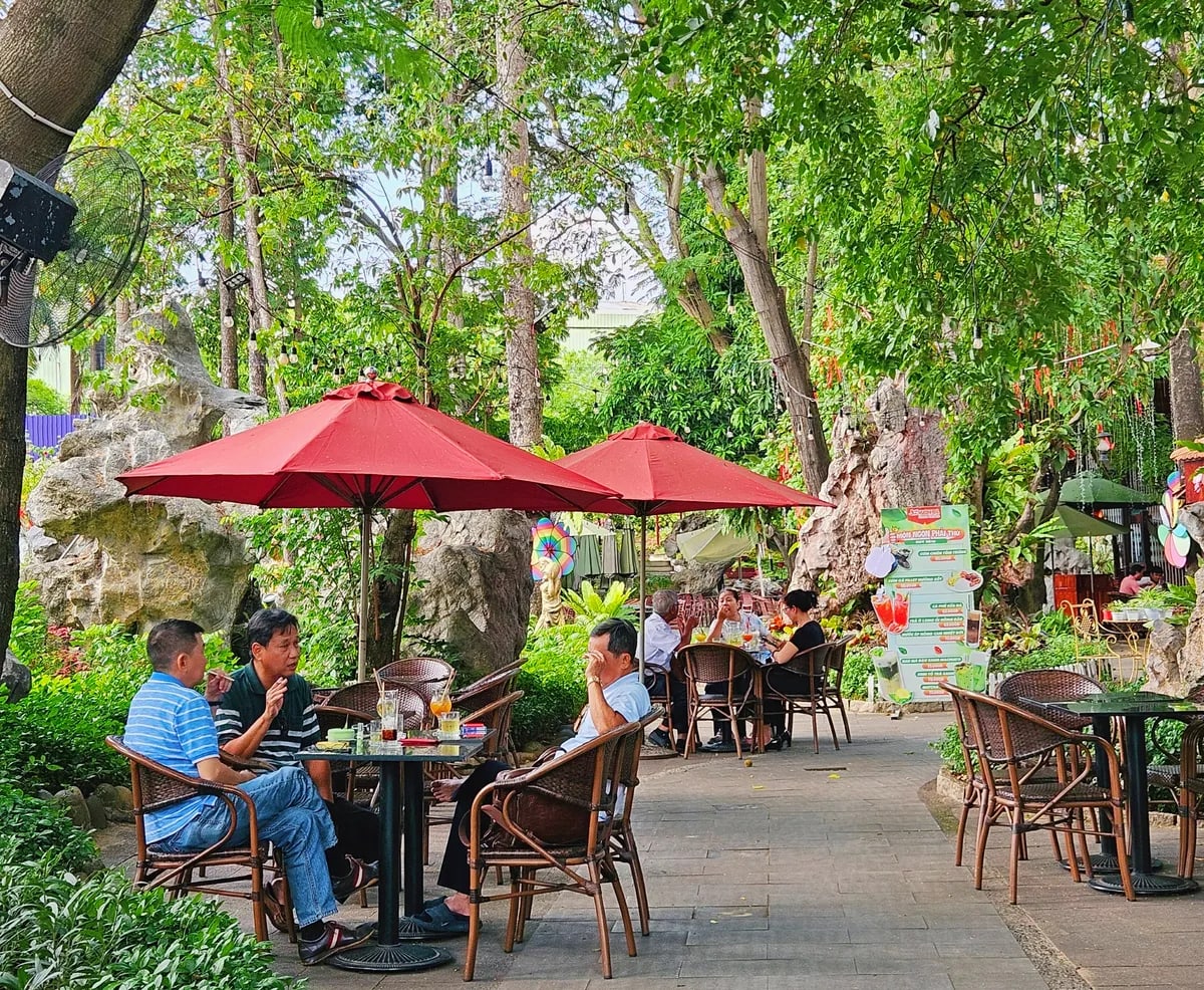 Quán Cafe Vườn Đá