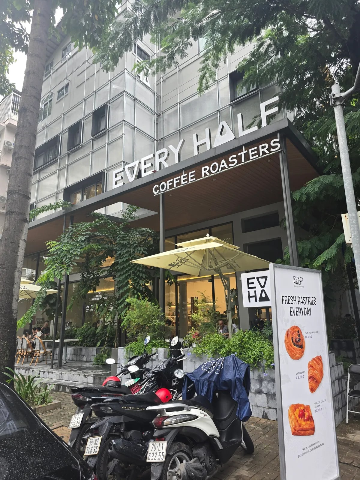 Every Half Coffee Roasters - Hưng Gia