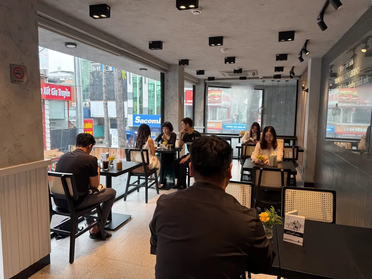 Trung Nguyên E-Coffee 492 Nguyễn Tri Phương, HCM