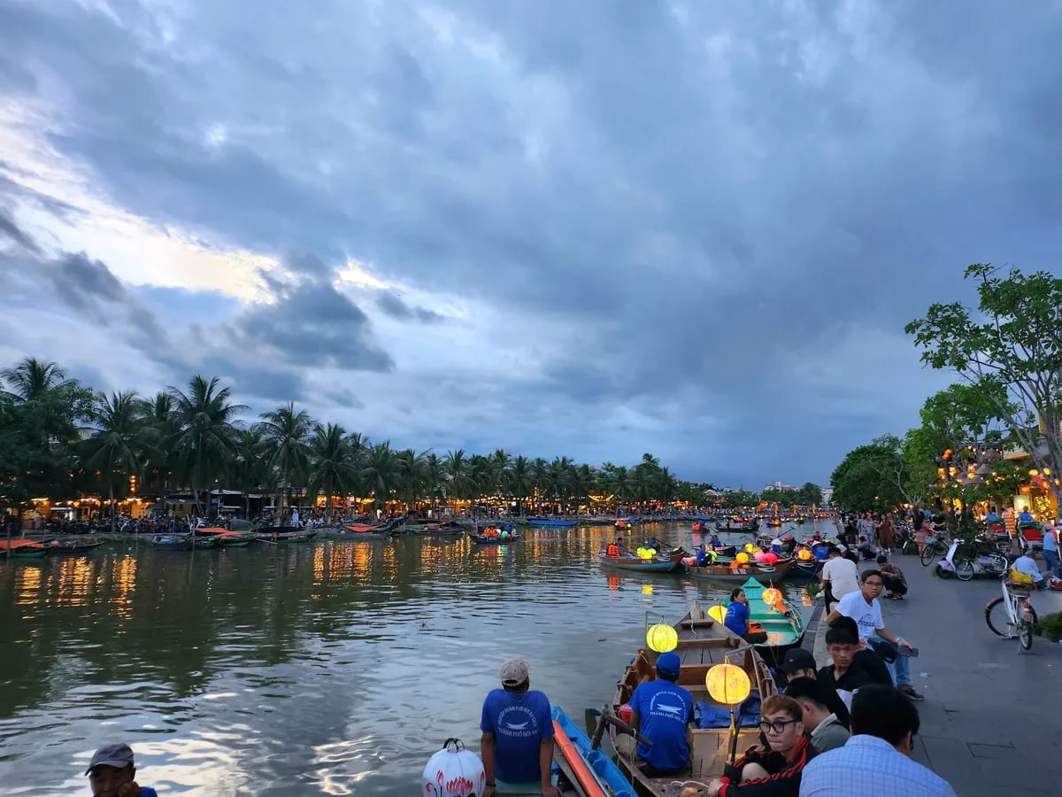 Đường Bạch Đằng (Bờ sông Hoài)