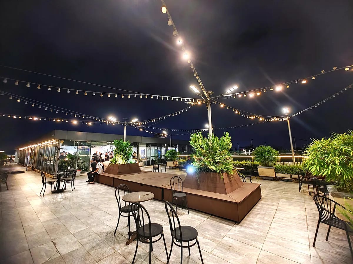 Trill Rooftop Cafe