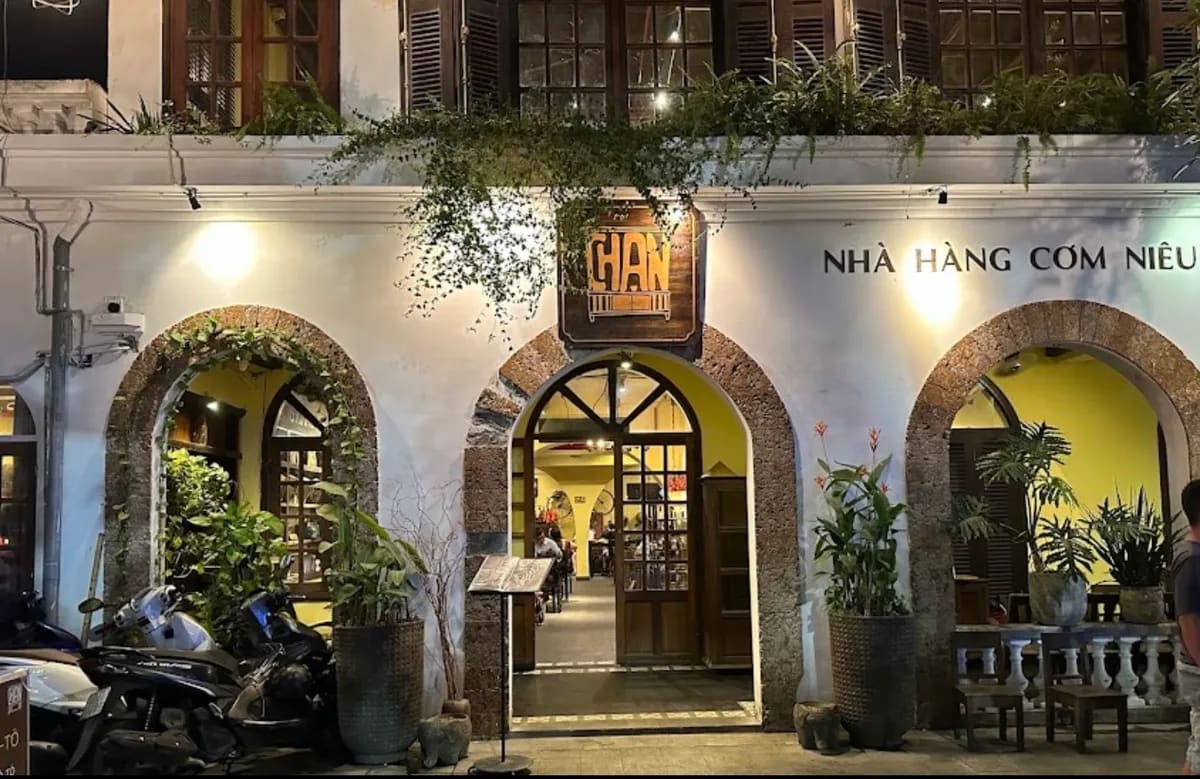 Cơm niêu Chạn