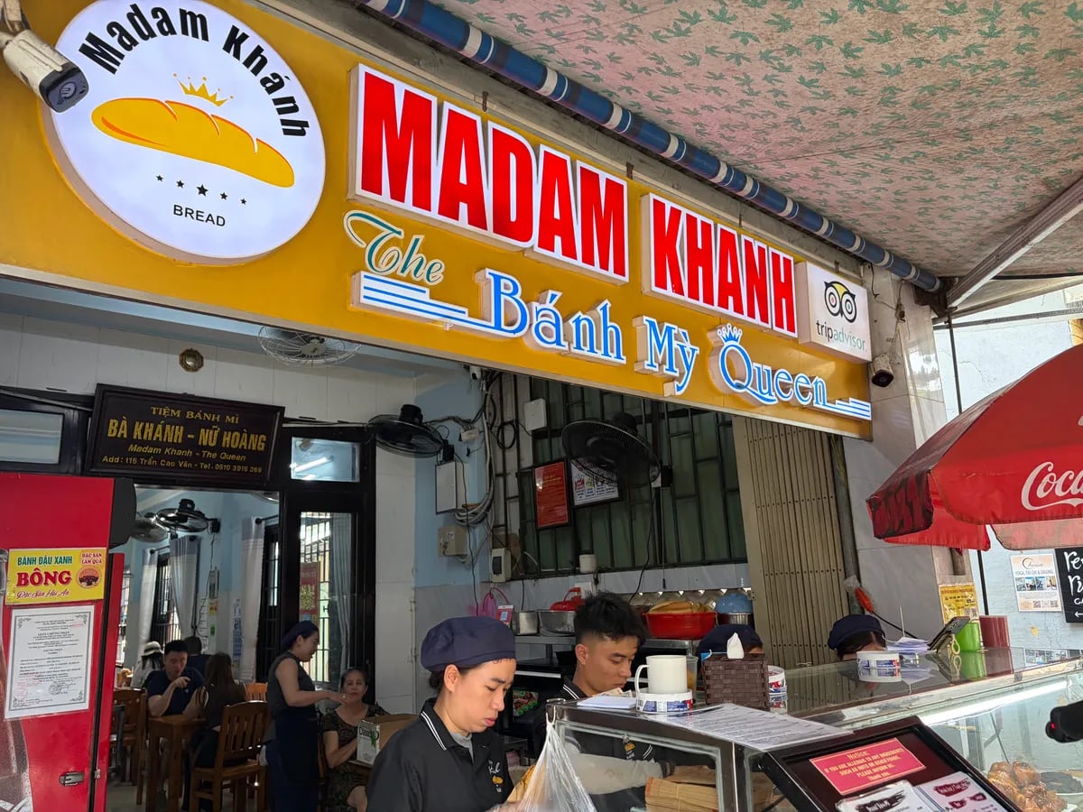 Madam Khánh - The Bánh Mì Queen