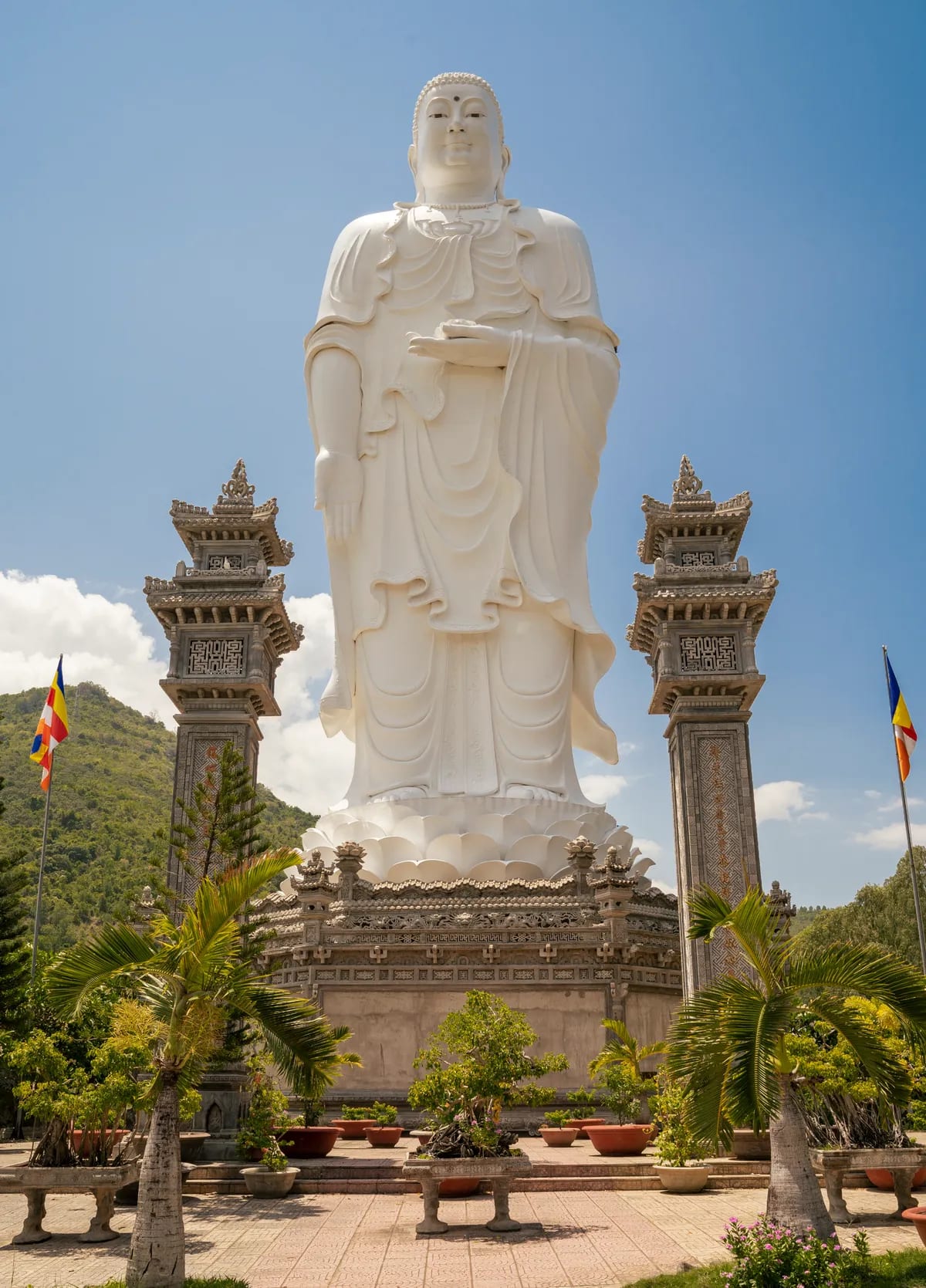 Chùa Tòng Lâm Lô Sơn (Chùa Đá Lố)