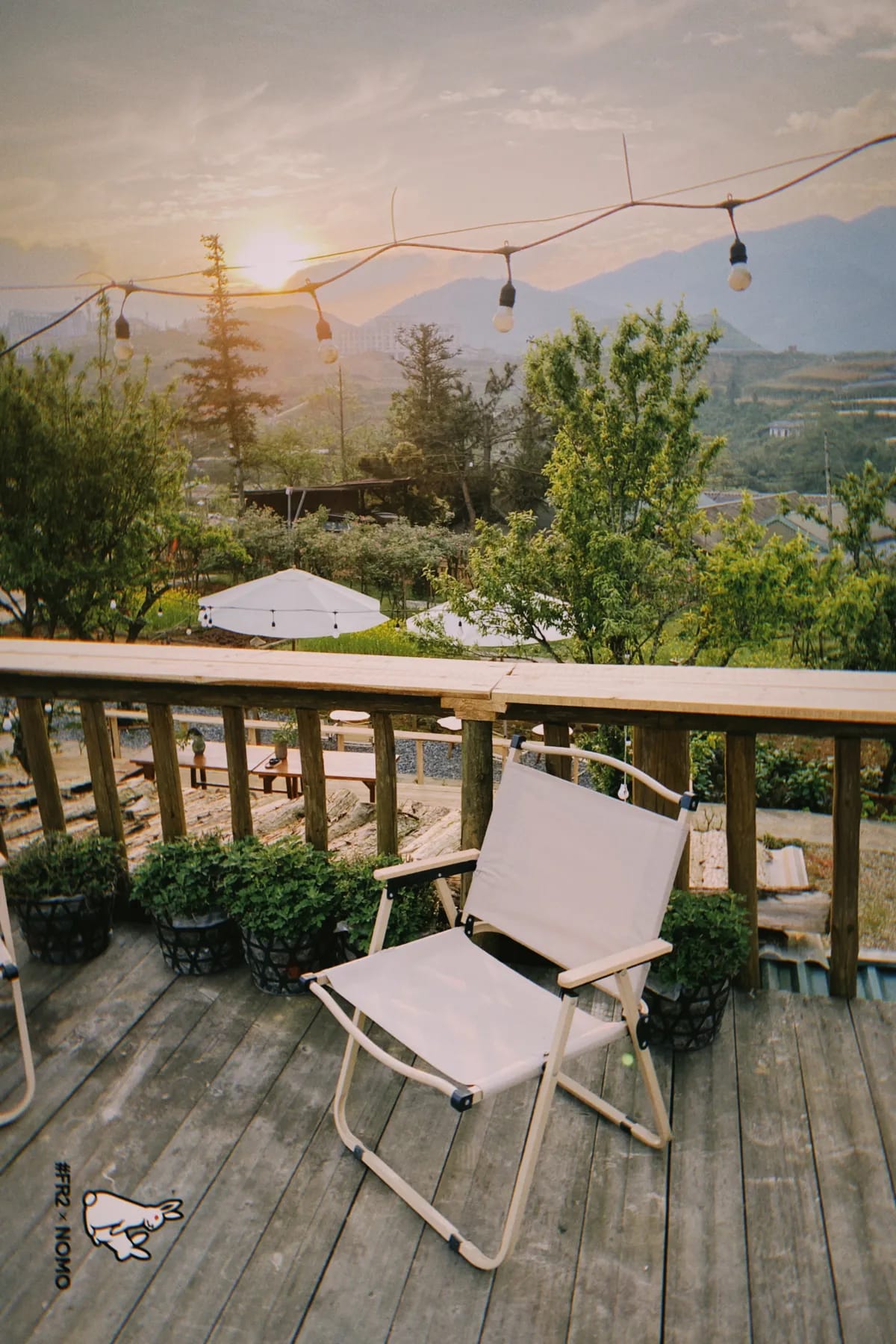 Lưng Chừng Đồi Sapa - Homestay, Restaurant, Coffee Garden