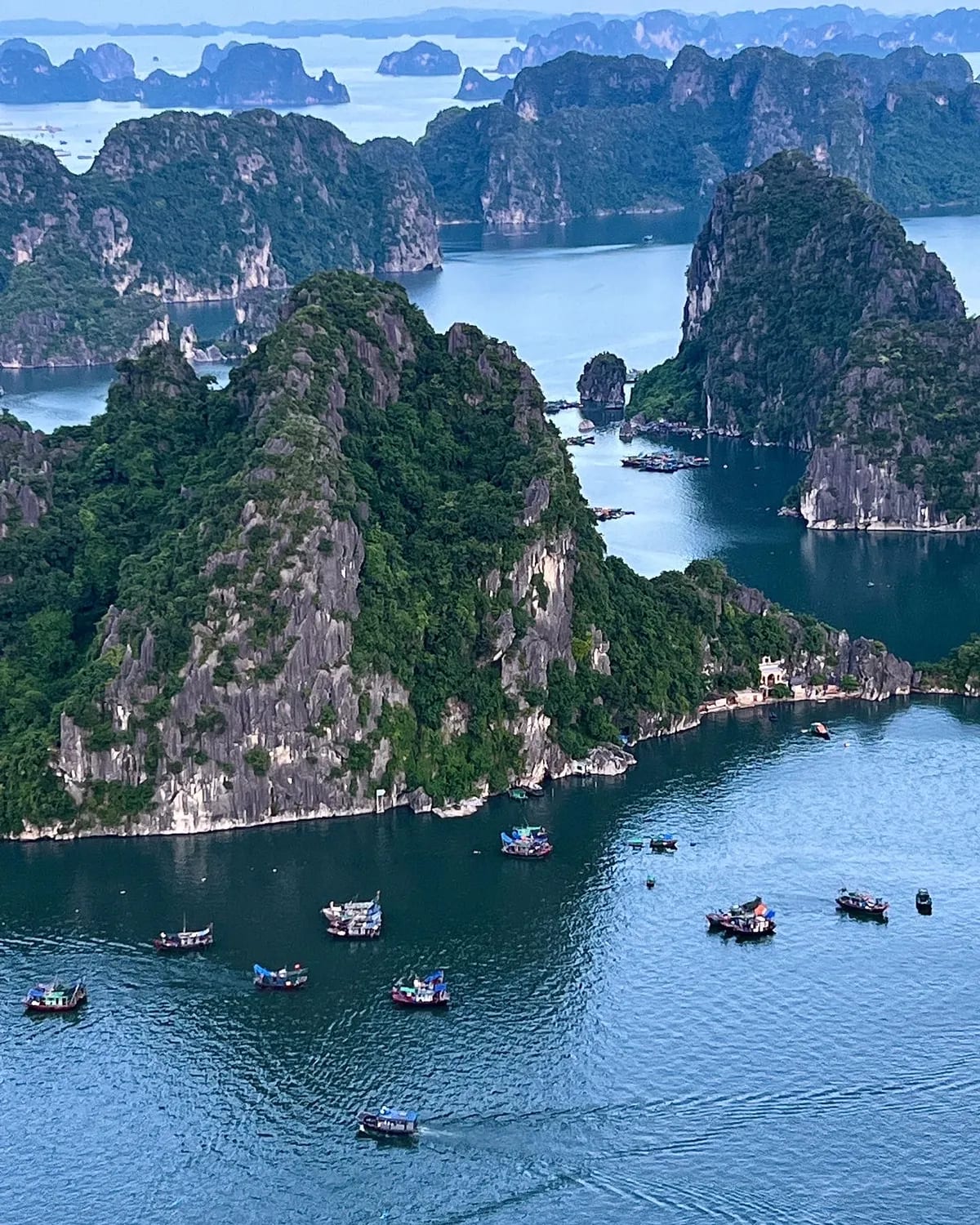 Núi Bài Thơ