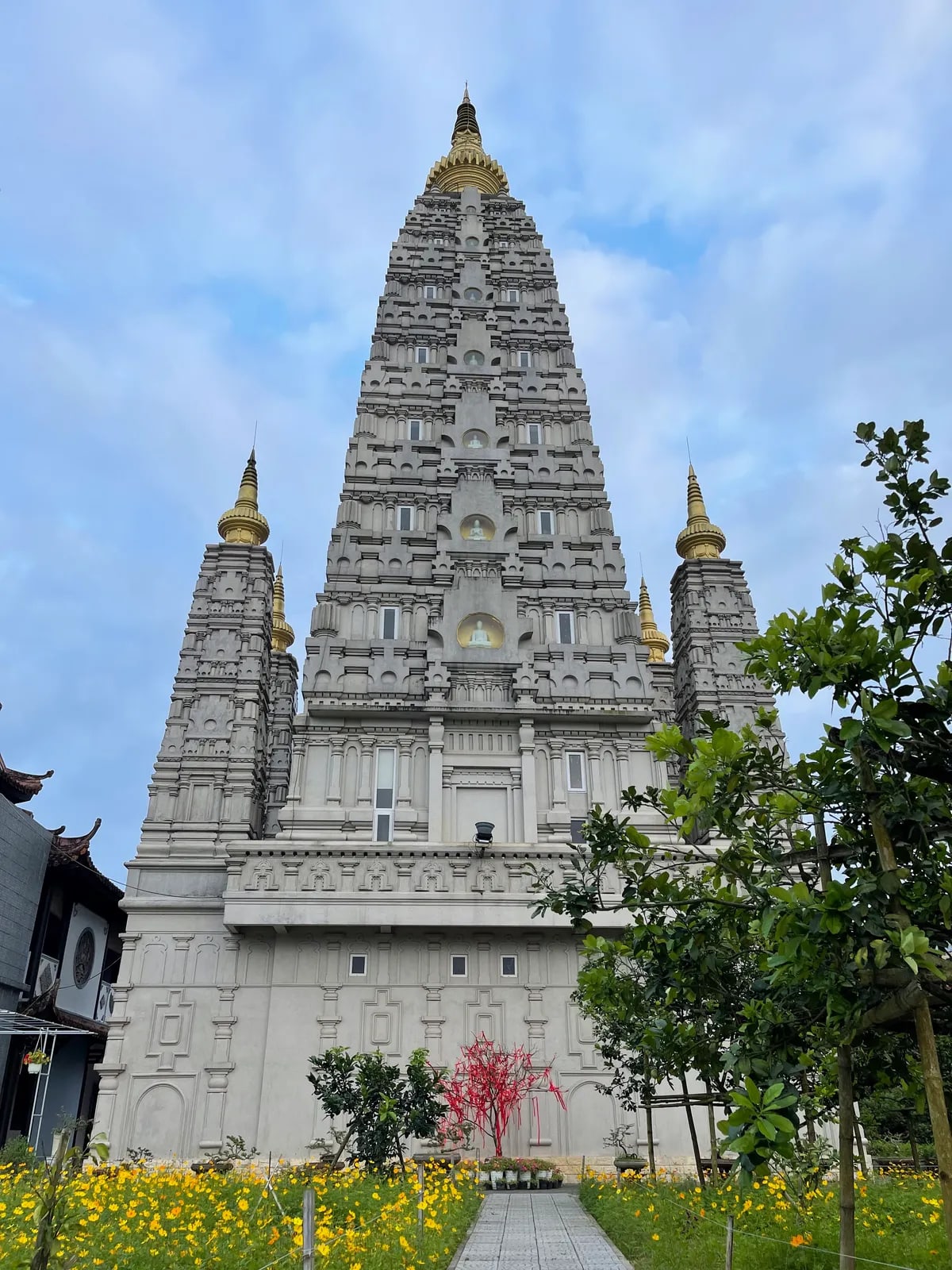 Chùa Huyền Không (Theravāda)