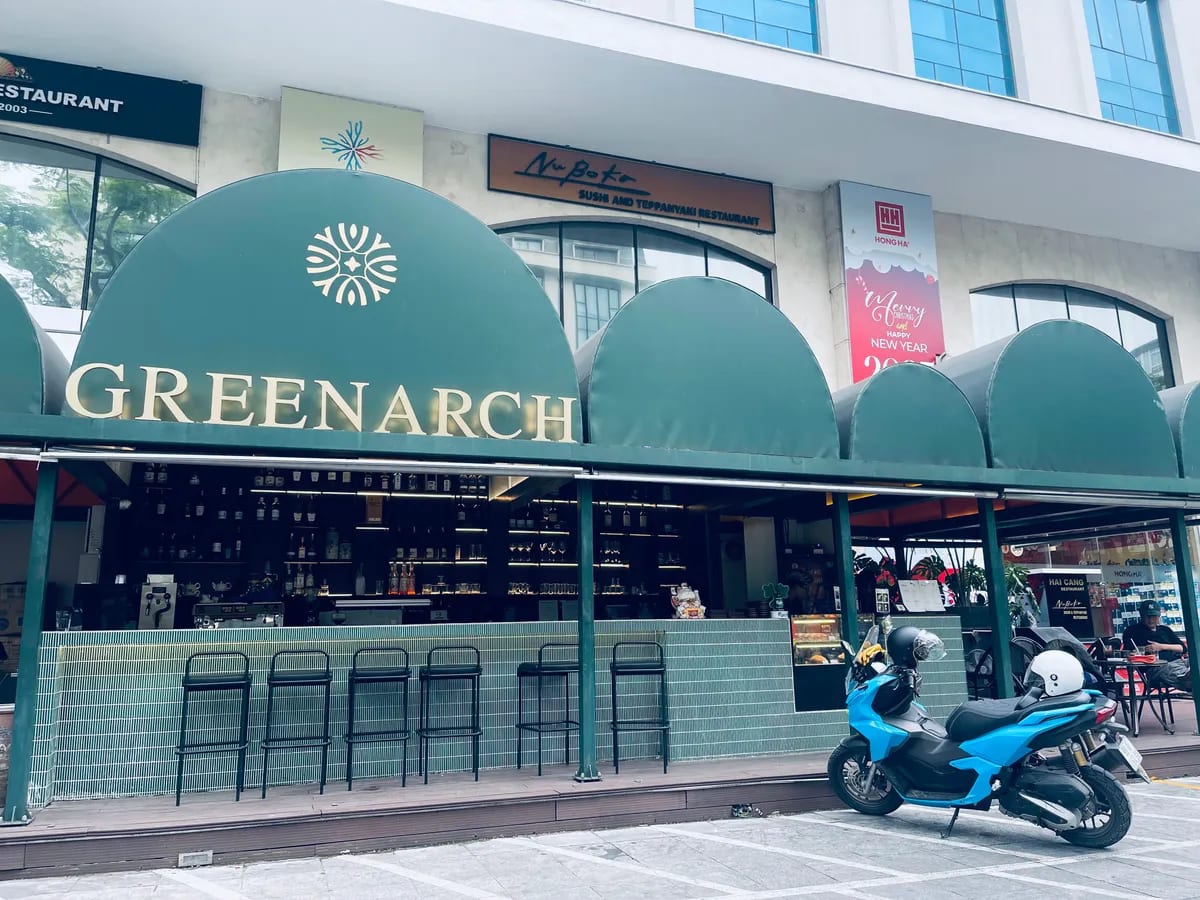 Green Arch night bar