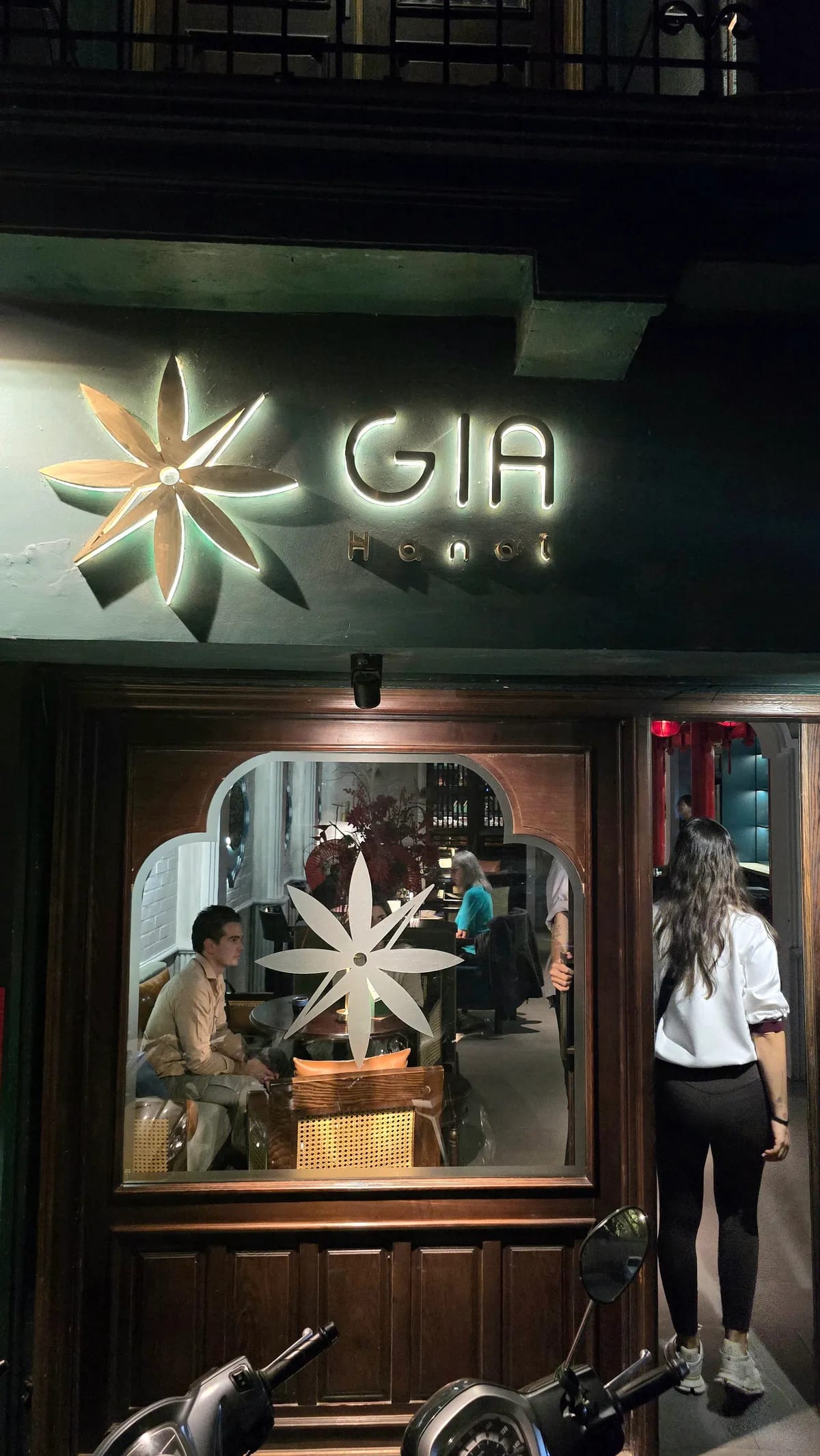 Nhà hàng Gia