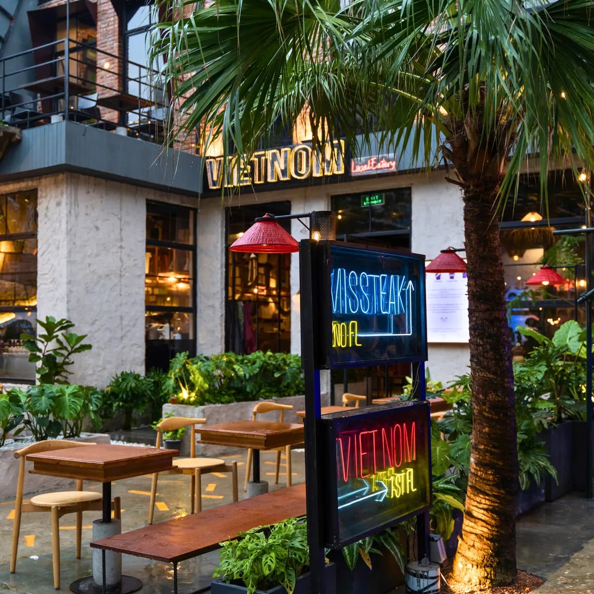 Vietnom Local Eatery