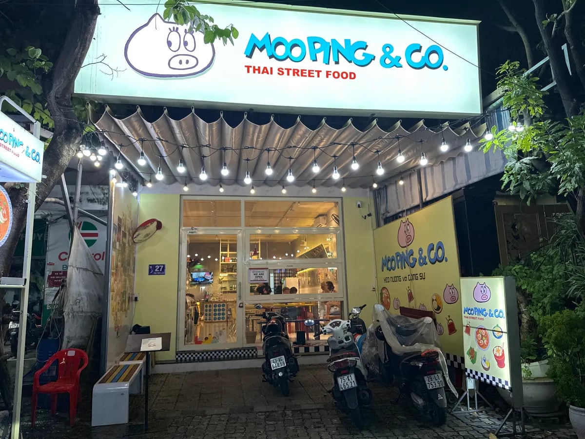 Mooping & Co