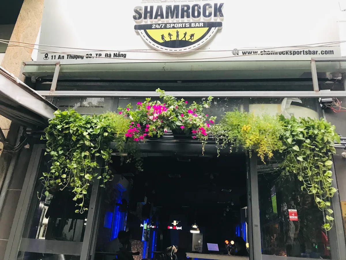 The Original Shamrock Sports Bar Da Nang 🇮🇪 since 2019
