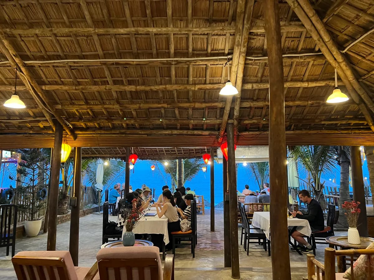 The Beach House & Bar An Bang beach - 호이안 해산물 맛집 - Hoi An Seafood Restaurant & Vietnamese Cuisine