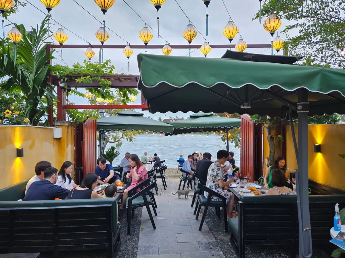 A6 Garden- Smokehouse & Craft Beer