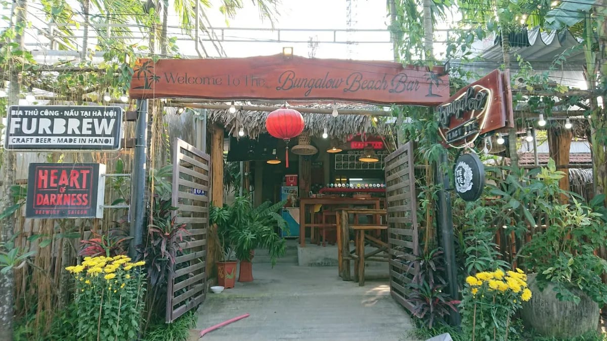 Bungalow Beach Bar