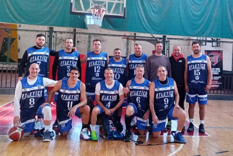 Liga de Veteranos: no aflojan los de arriba en +35