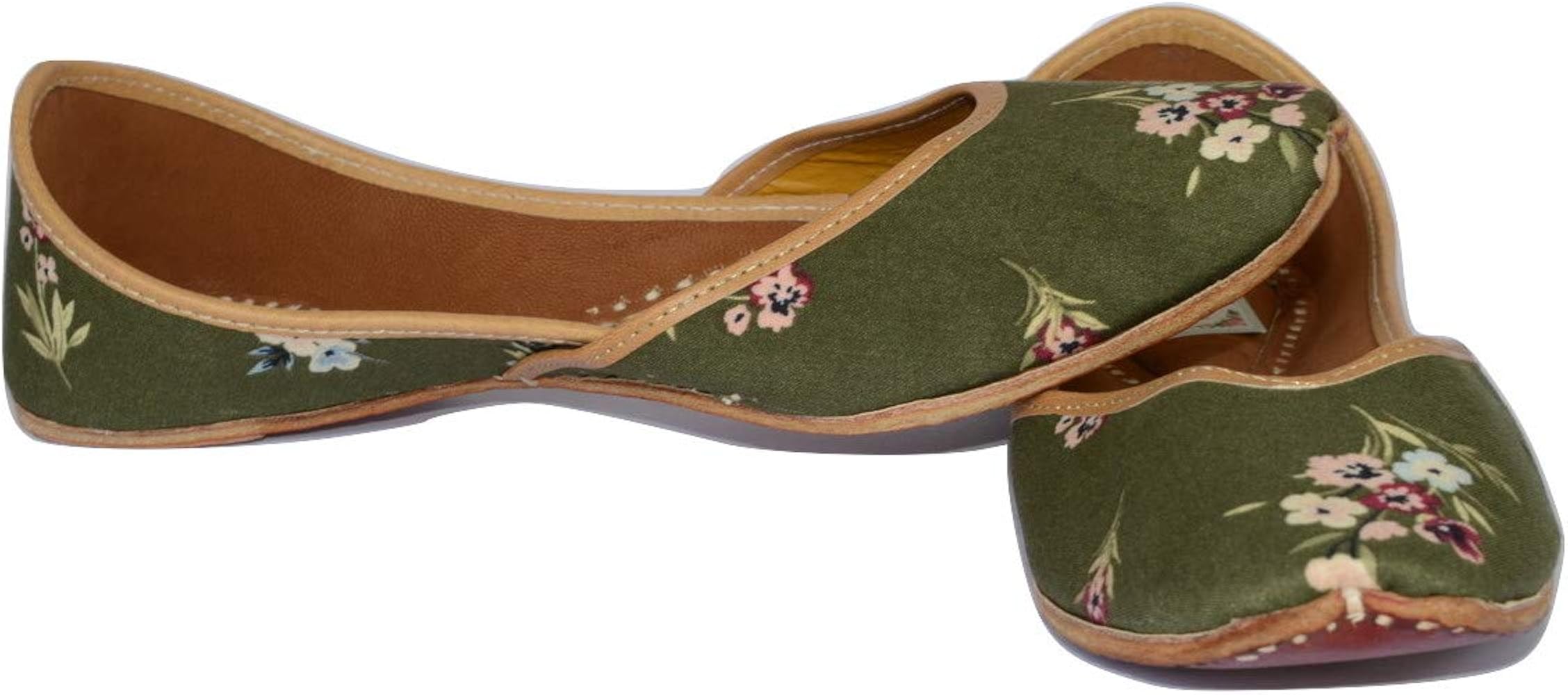 Mehendi Green Threadwork Jutti