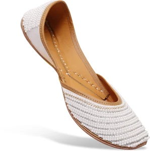 Pearl White Wedding Jutti