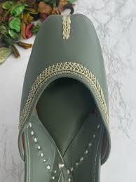 Olive Green Festival Flair Jutti