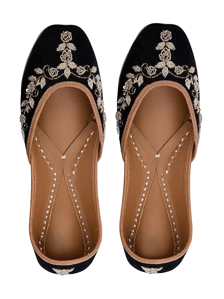 Royal Black Velvet Zardozi Jutti