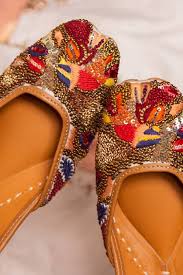 Nazneen Thread Grace