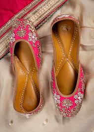 Rose Gold Punjabi Juttis with Sequin Detailing