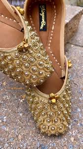 Boho Chic Tassel Style Punjabi Juttis