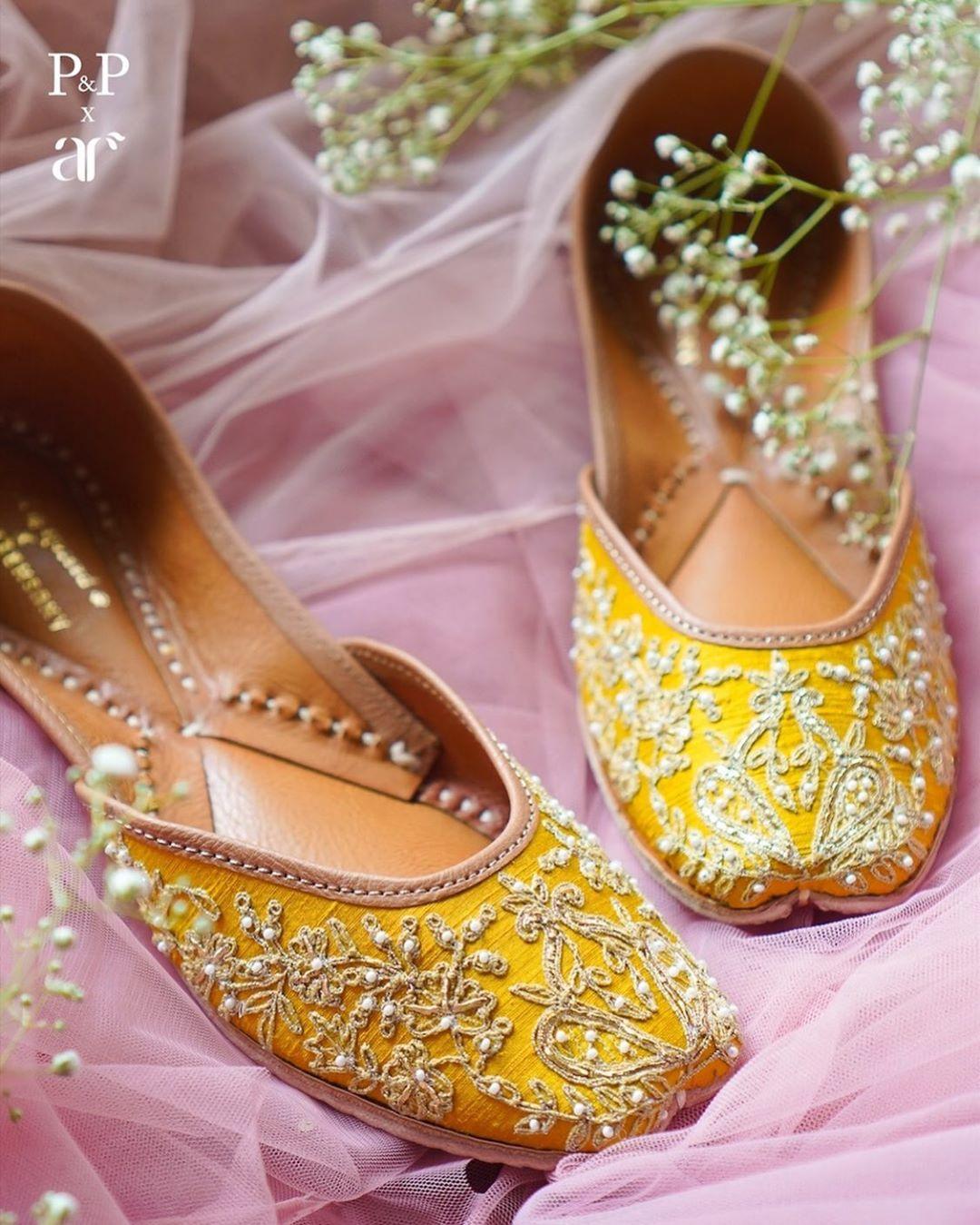 Best Juttis for Haldi, Mehendi & Sangeet