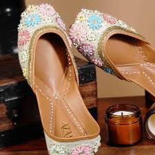 Walk in Elegance Shop Punjabi Juttis Online