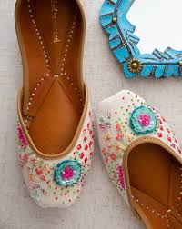 Pastel Dream Floral Jutti