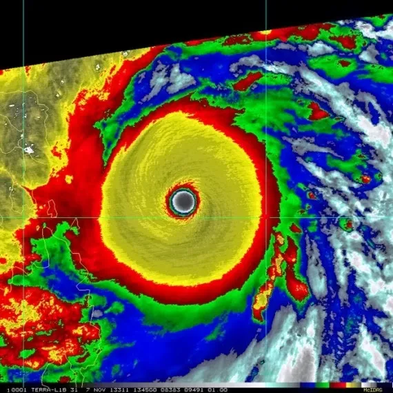 Typhoon Misu Heads Toward Philippines with Category 4 Force