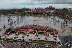 Typhoon Danas delays games