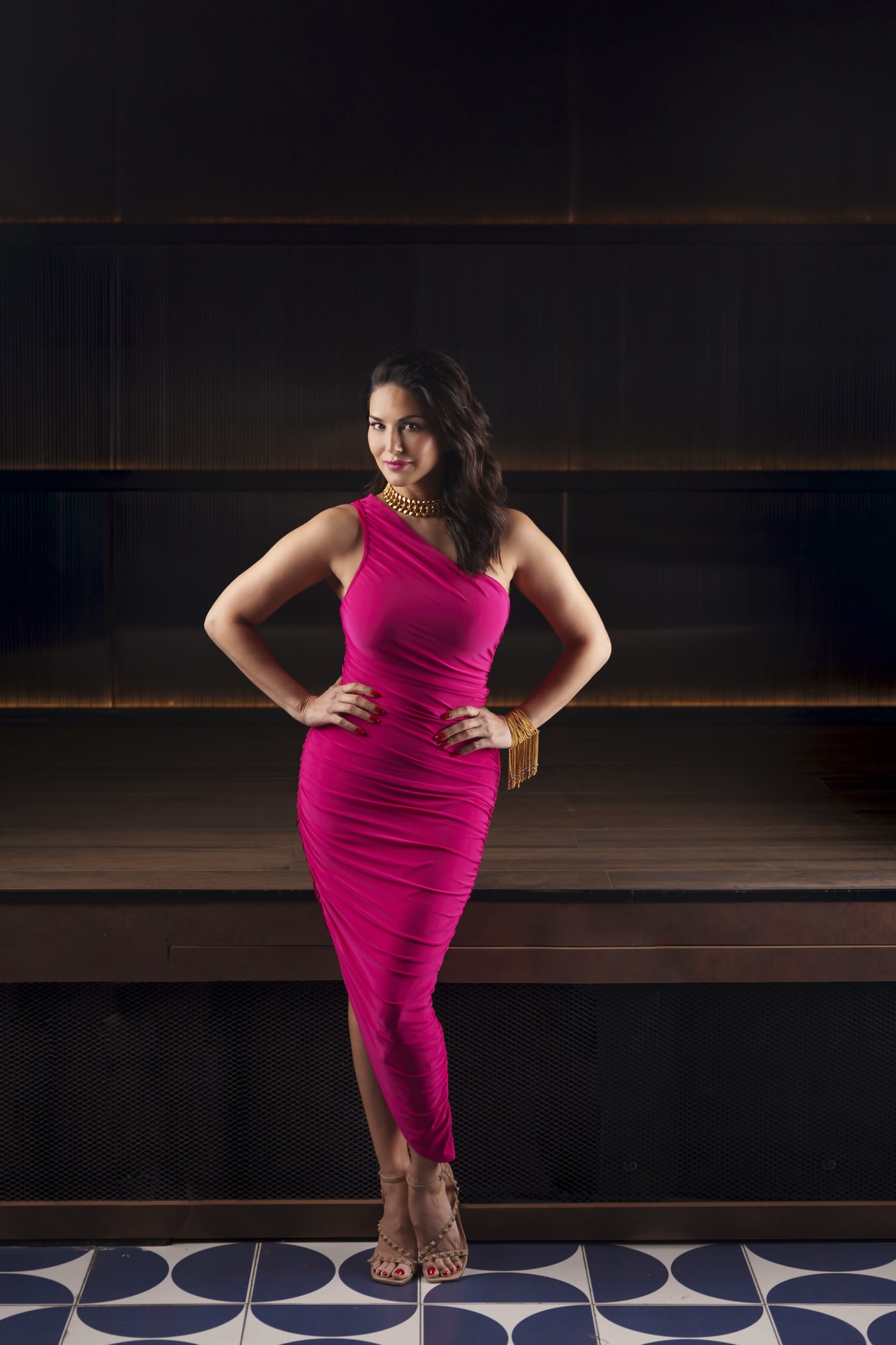 Sunny Leone, Chica Loca by Sunny 5