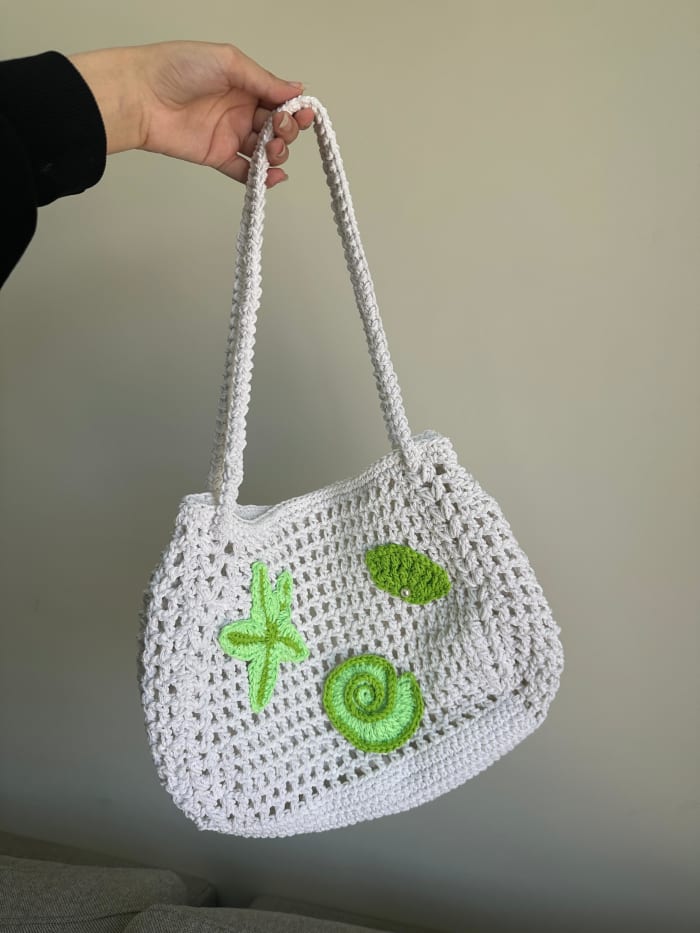 | White Mesh Beach Bag – Green Starfish