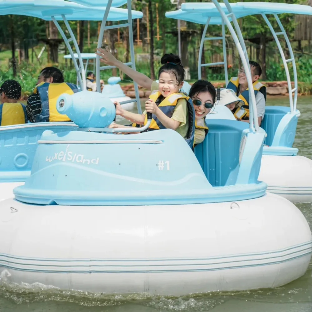 Commercial PE Bumper Boats for Sale - 1