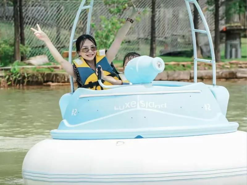 Commercial PE Bumper Boats for Parks and Resorts