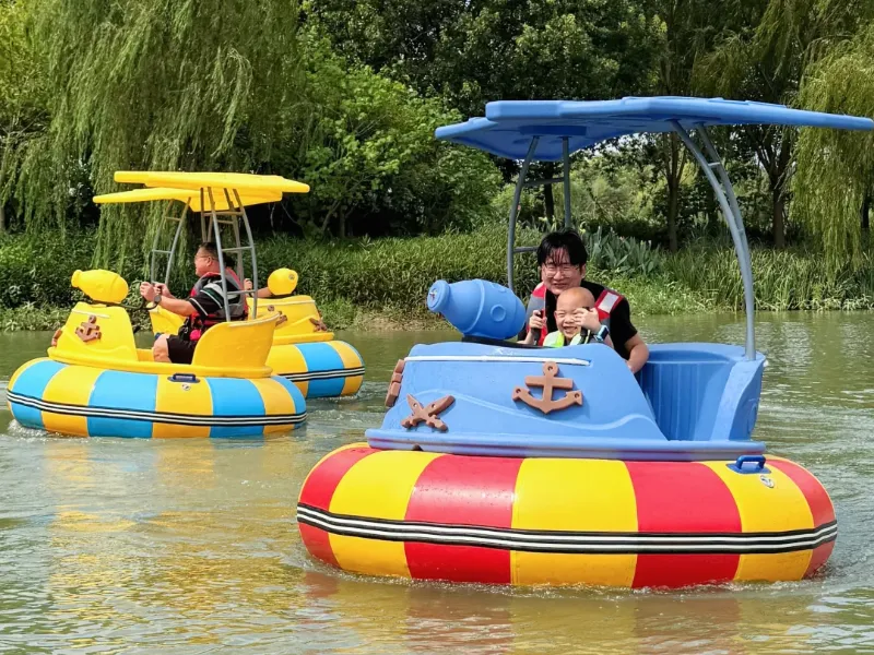 Hotel Lake Bumper Boat Case Study: Adding a Free Guest Activity at a Lakeside Resort