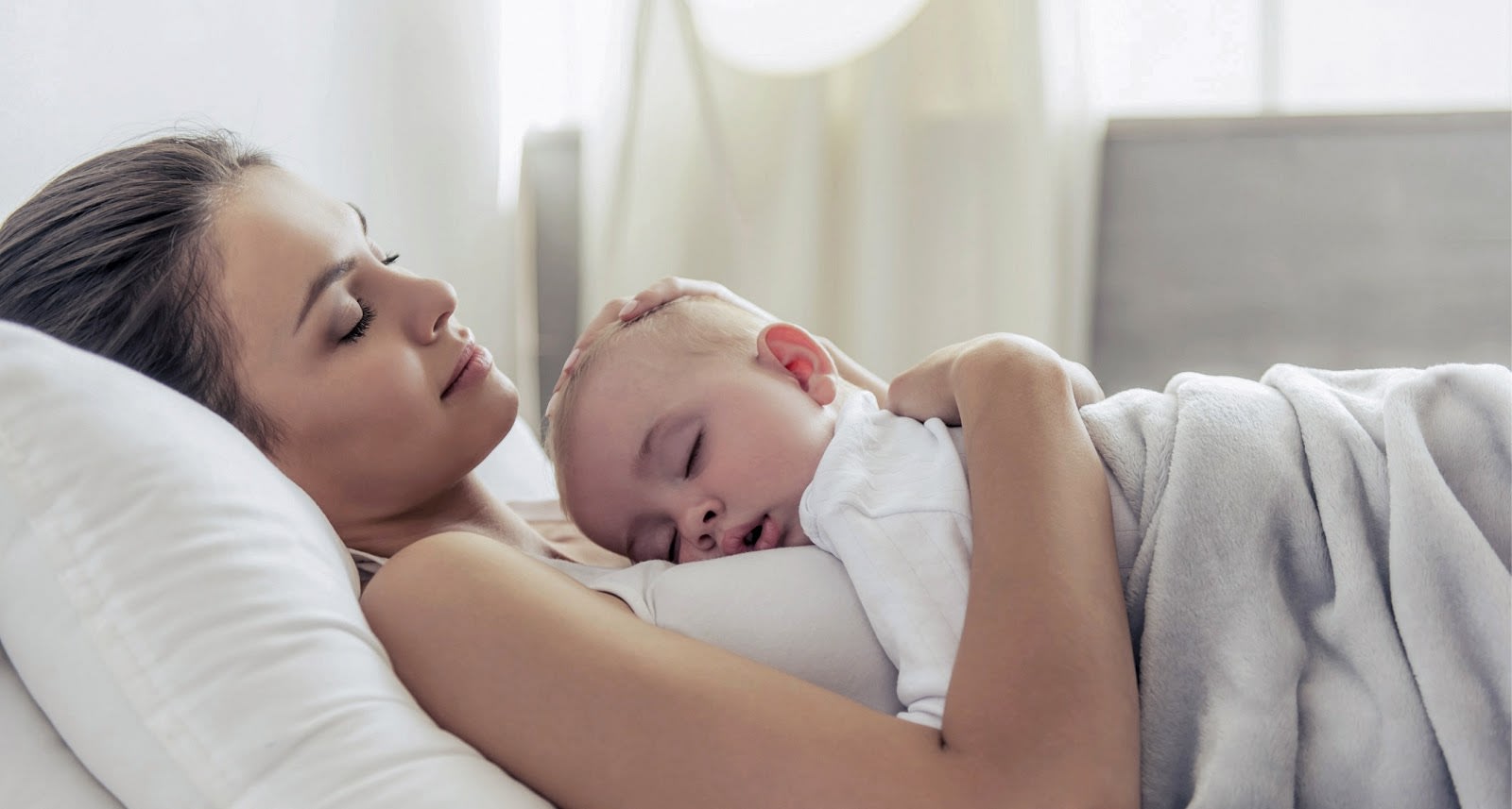 6 Tips for Sleeping With Scoliosis (2024) - Sleep Advisor