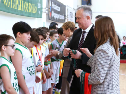 Михаил Ершов поздравил спортивную школу Нижнего Тагила с 20-летием