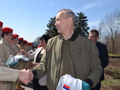 Свердловская делегация побывала в посёлке Тельманово ДНР