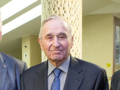 Поздравление Почетного гражданина уральской столицы Александра Шаркова