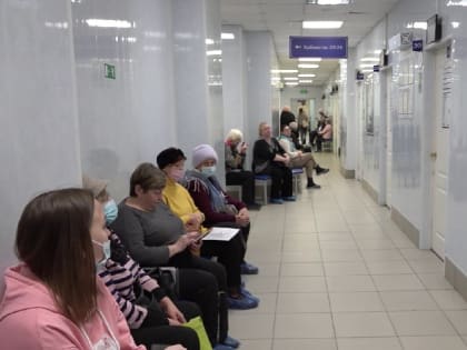 В России сейчас отмечается одновременное распространение сразу трех вирусов: COVID-19, гриппа и ОРВИ