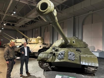 Экскурсия по музею военной техники: впечатления полпреда УрФО